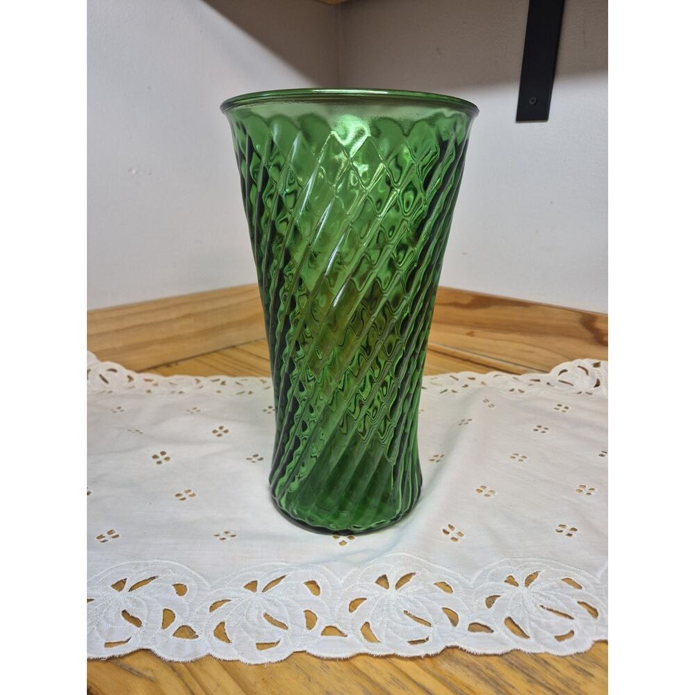 Large Vintage A.L. Randle Emerald Green Swirl Vase